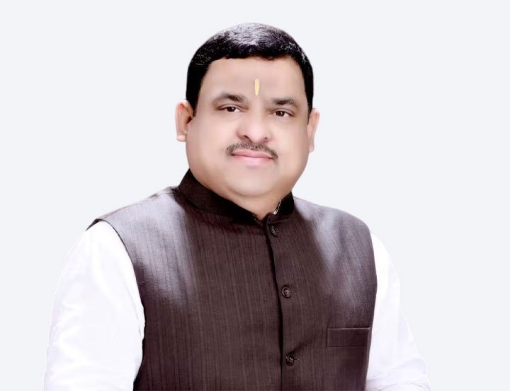 मा. श्री. हेमंत बाबासाहेब तापकीर