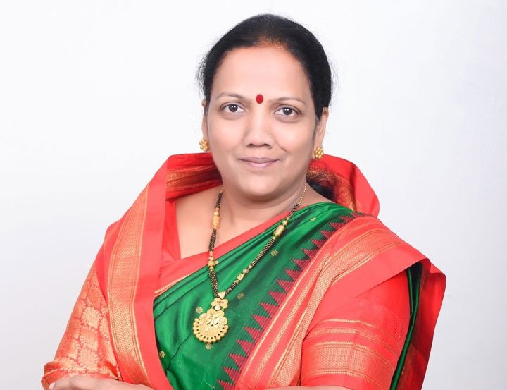 सौ. सुनीताताई हेमंत तापकीर